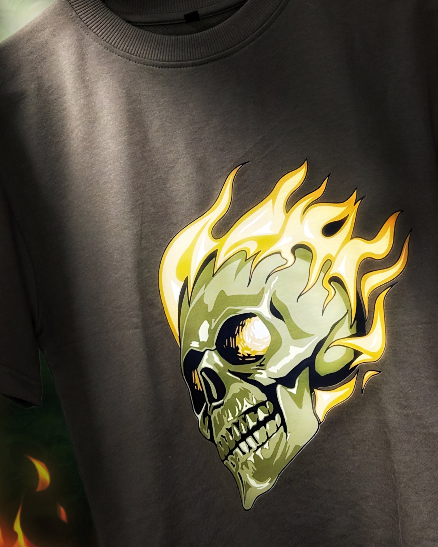 SKULLFIRE Oversized Tee – Ignite Your Dark Side